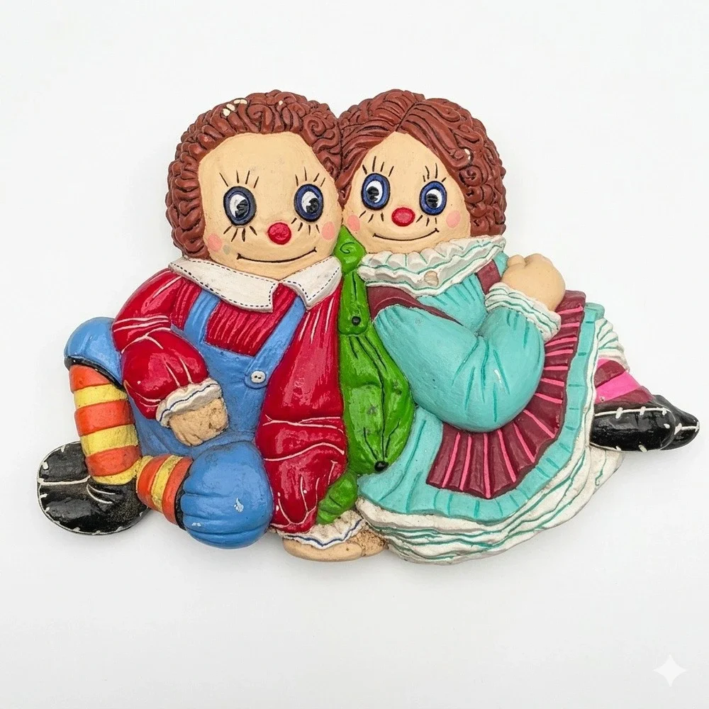 Vintage Raggedy Ann and Andy Chalkware Wall Plaque Hand Painted 10